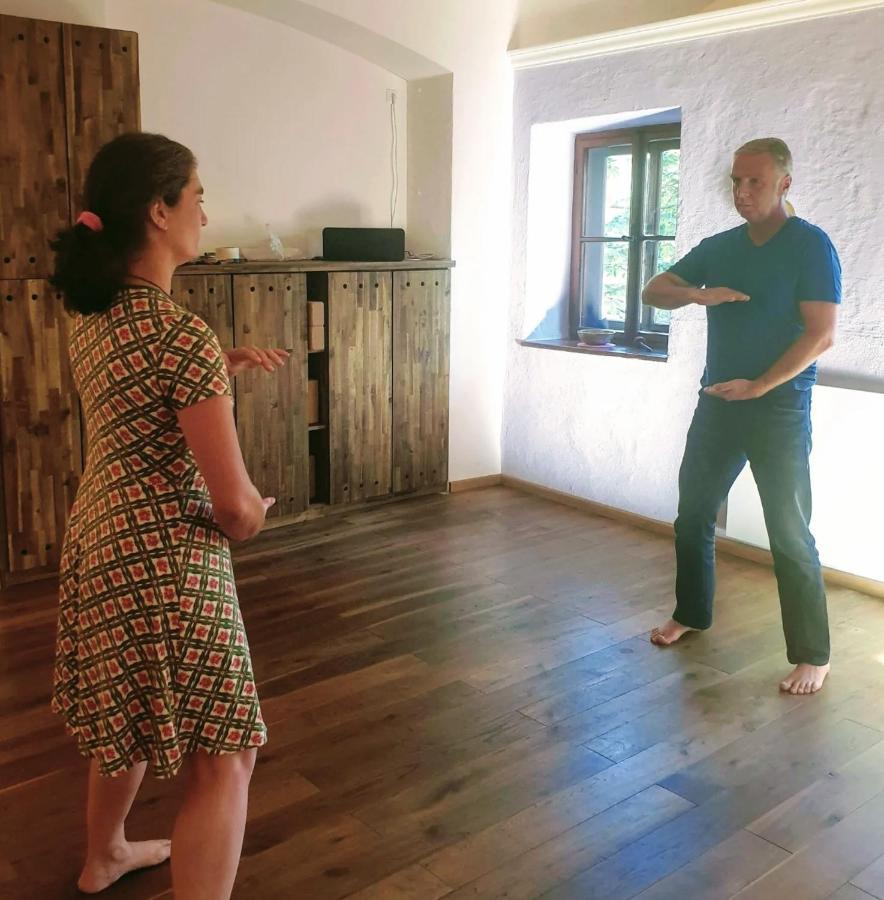 Tauglerei Appartement Enzian In Den Zauberbergen Sankt Koloman Εξωτερικό φωτογραφία